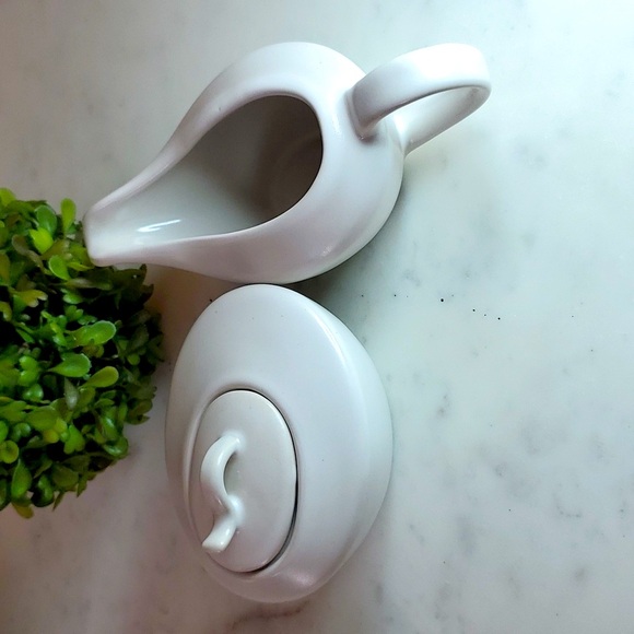 Vintage Artisanal ceramic Sugar and Creamer set. - Picture 1 of 4